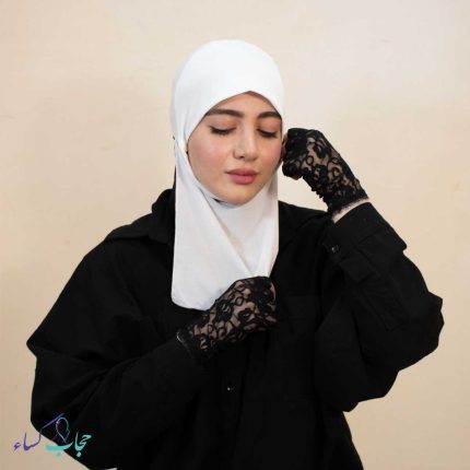 کلاه-و-یقه-ریون-پوشیده